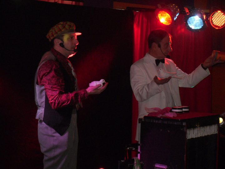 Lire la suite à propos de l’article Spectacle de Clown – Spectacle de Magie – Charleville-Mézières