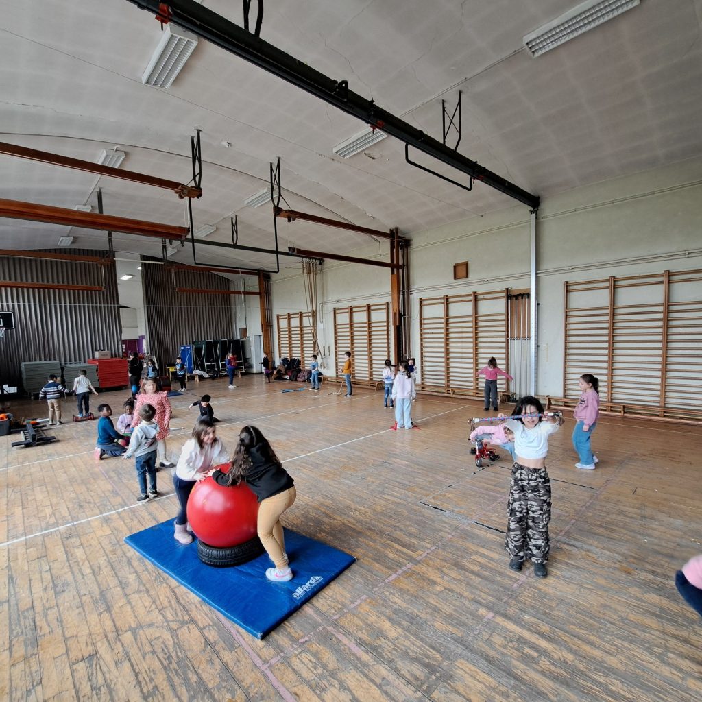 L'école de cirque de Magic Arts en milieu scolaire