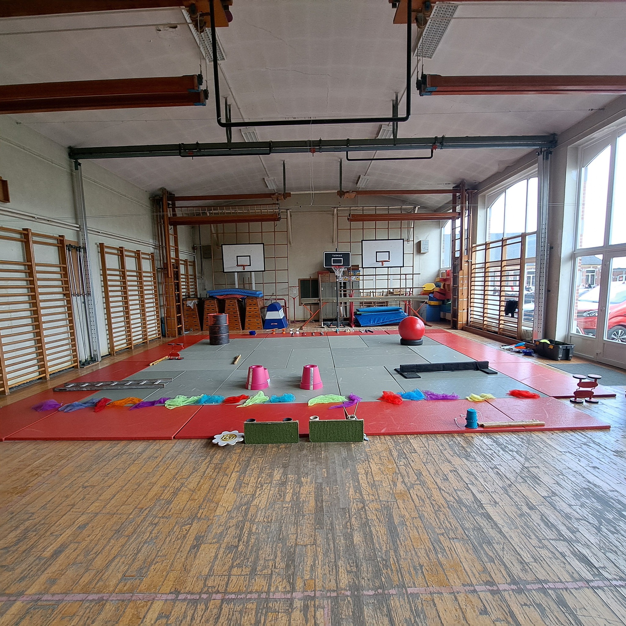Stage cirque en milieu scolaire